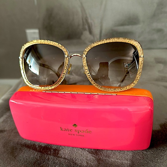 Kate Spade Sunglasses!!! ❤️😎❤️ - Picture 1 of 9